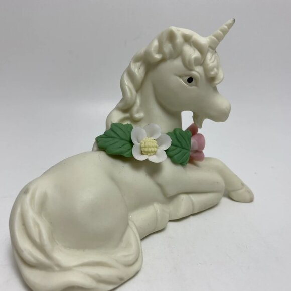 Vintage Ceramic Unicorn Cute Pastel Mythical Figurine Taiwan 90s - Picture 3 of 5